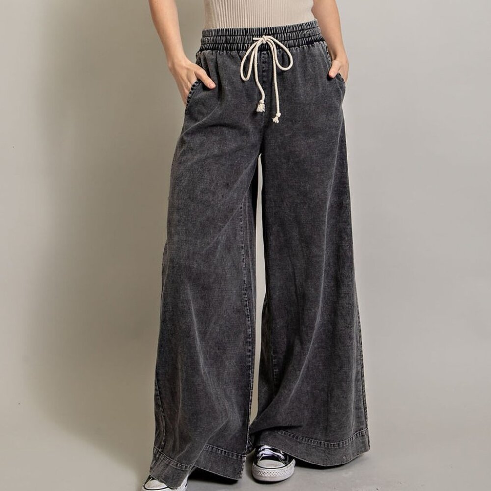 eesome Mineral Washed Wide Leg Pants -NWT - Size Medium